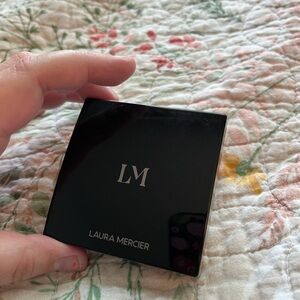 Laura Mercier Bronzer